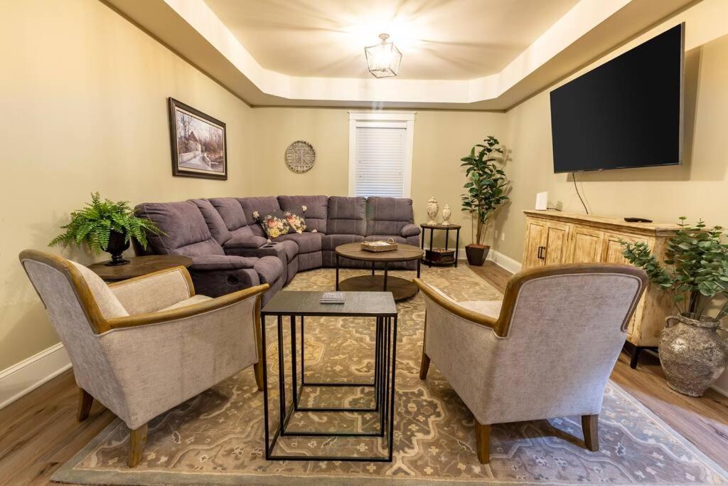 The Queen Place - Updated-Private Backyard Gordonville Εξωτερικό φωτογραφία